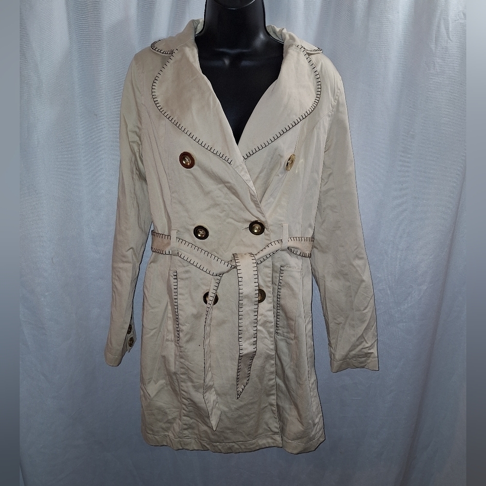 Powwow small trench coat
